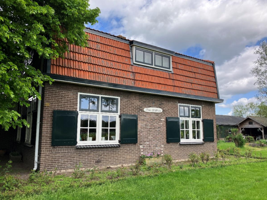Nieuw Slijkhuis, Rijksstraatweg 160
