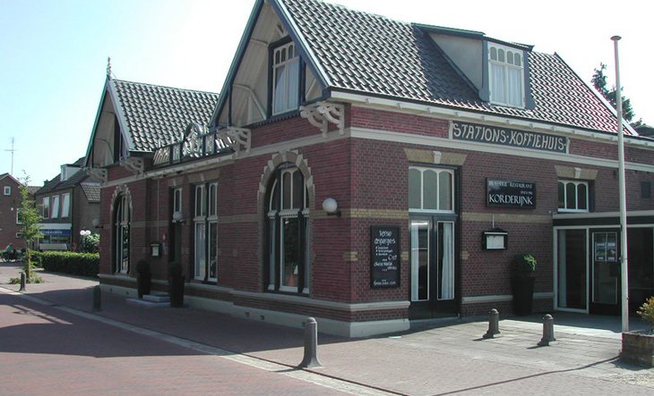 Stationskoffiehuis, Stationsstraat 31