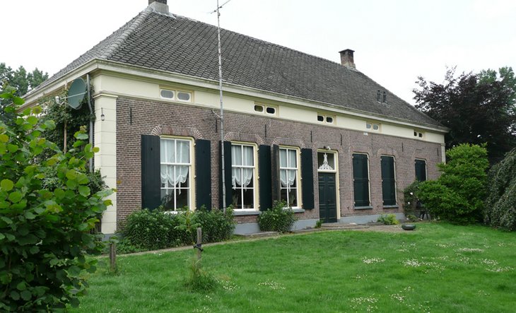 Juffer Aaltjes' Erve of Aaltjeshoeve, Middendijk 29