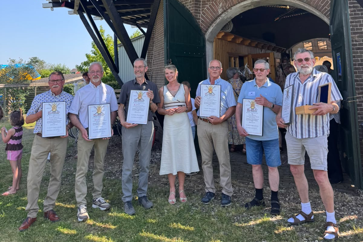 Gemeentelijke onderscheiding voor Ben Arendsen, Ben Franken, Ton Boscher, Lolke van Mulligen, Henk I