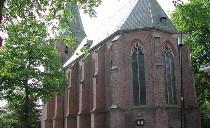 Nederlands-hervormde Kerk, Dorpsstraat 10