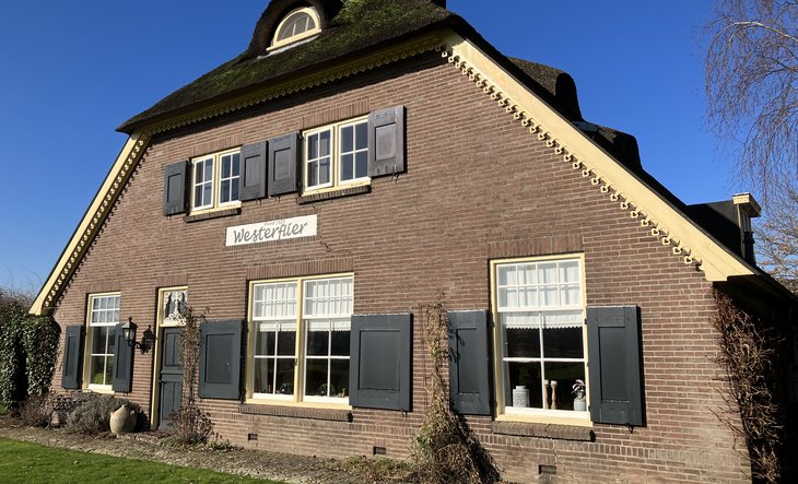 Westerflier, Zeedijk 15