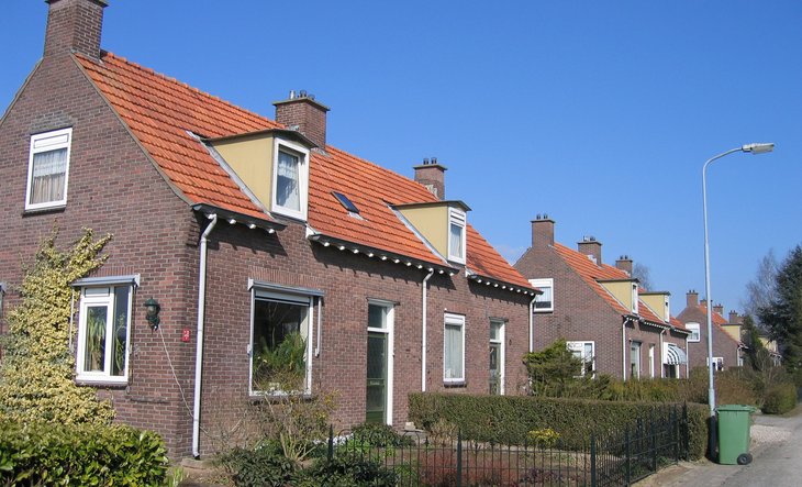 Wederopbouwwoningen, Wijkseweg 38, 40, 42 en 44