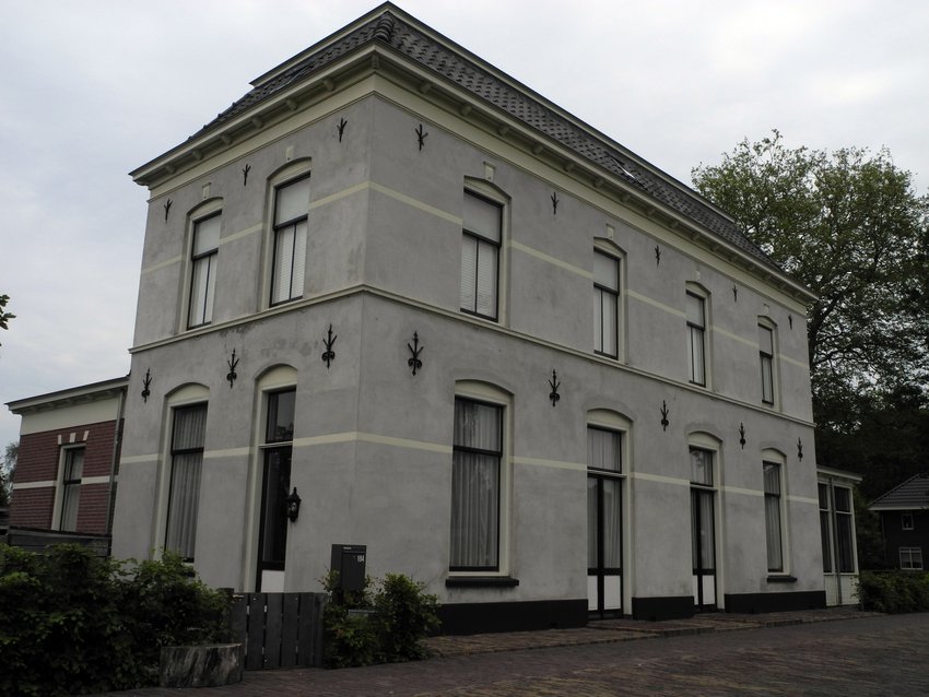 De Zwaan, Rijksstraatweg 194