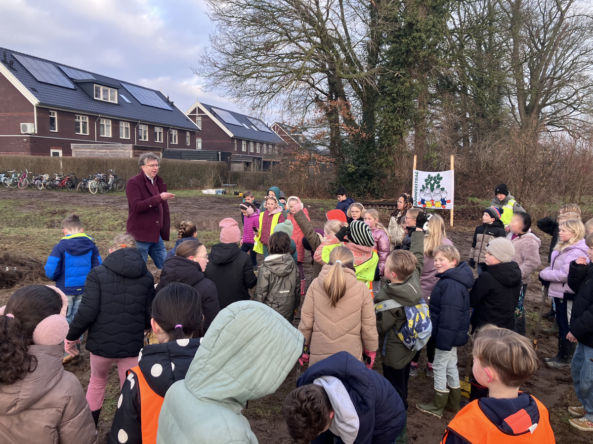 Voorster Boomfeestdag én officieel plantmoment Voedselbos Landgoed de Grote Noordijk