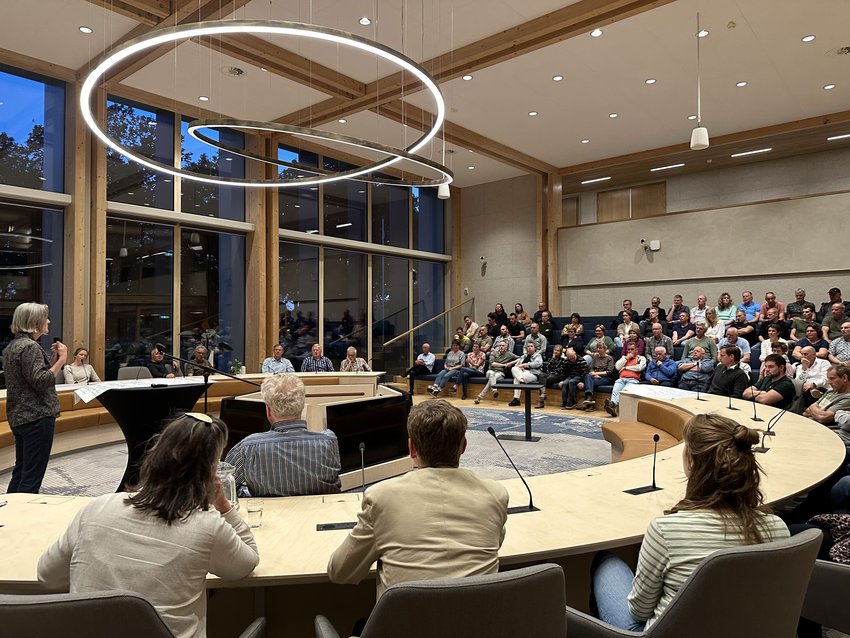 Keukentafelgesprekken slotbijeenkomst in de raadszaal