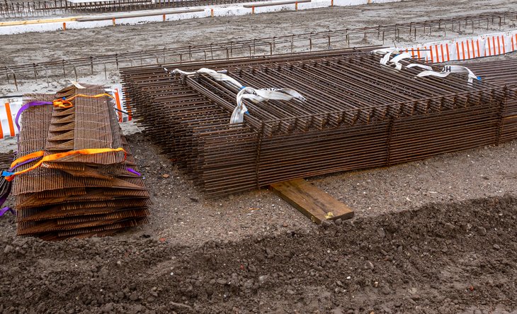 Stalen bewapening voor betonnen vloer