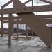 Houten skelet met basis voor de trap
