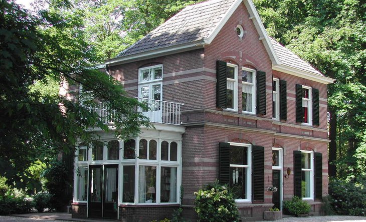 Nieuw Schoonoord, Rijksstraatweg 42