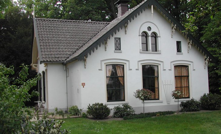 Koetshuis/tuinmanswoning, H.W. Iordensweg 92