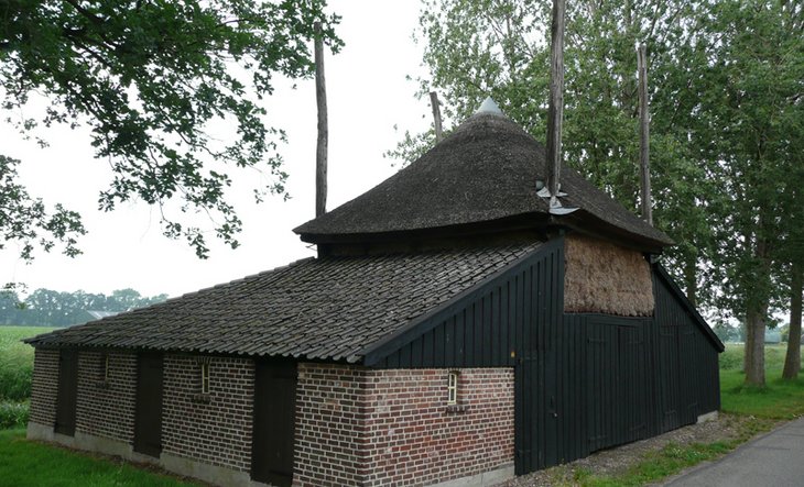 Vierroedige schuurberg bij De Somp, Lochemsestraat 16