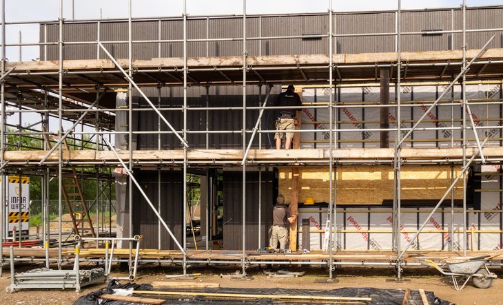 Binnen- en buitenwanden, plafonds en gevel