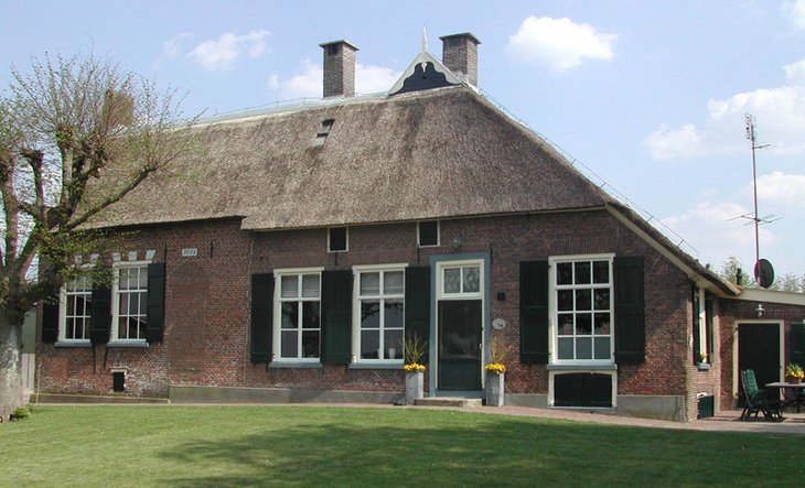 De Grote Beurse, Heegsestraat 14