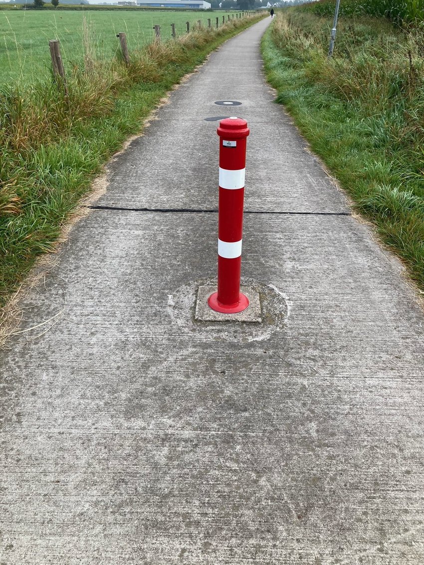 verwijderen overbodige fietspaaltjes