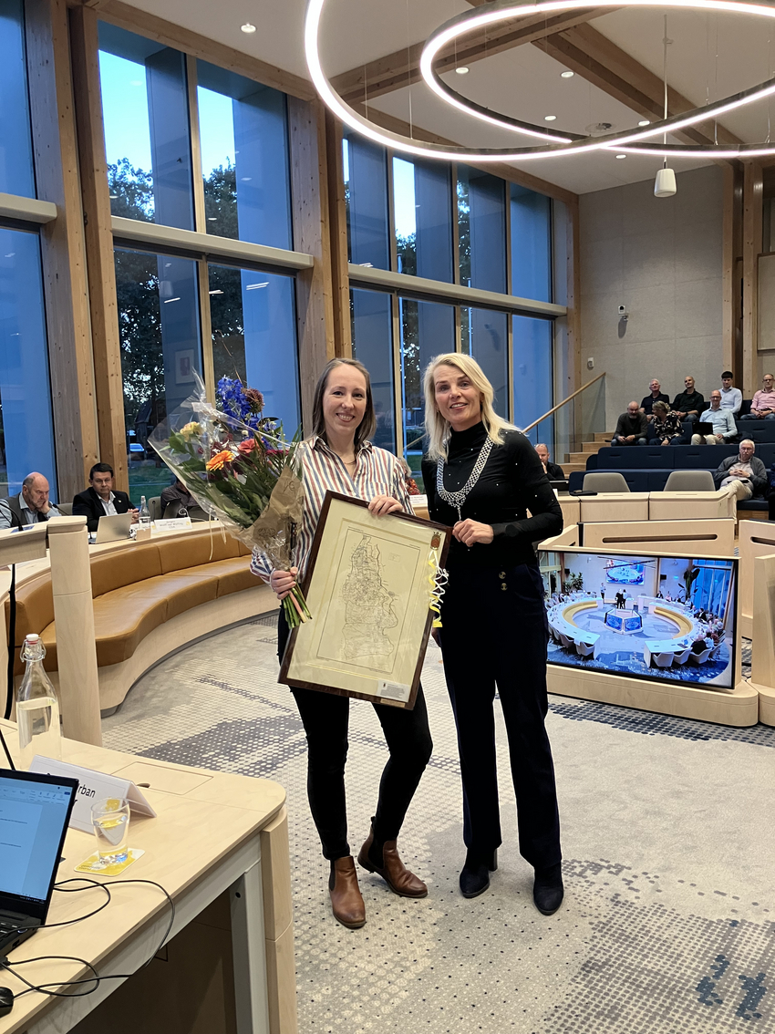 Raadslid Lianne van den Brand met burgemeester