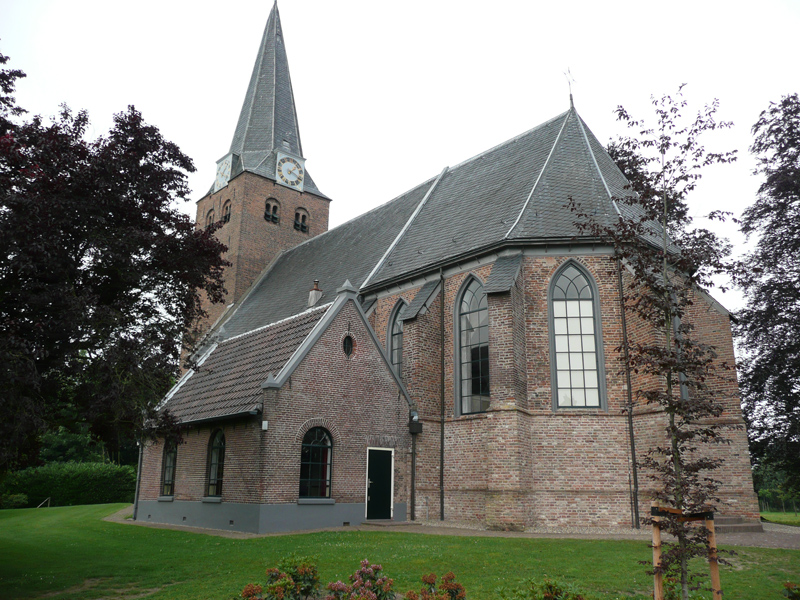 Protestantse kerk, Dorpsplein 8