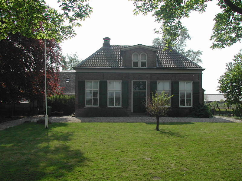 De Vuile Winkel / Vredelust, Vaassenseweg 15