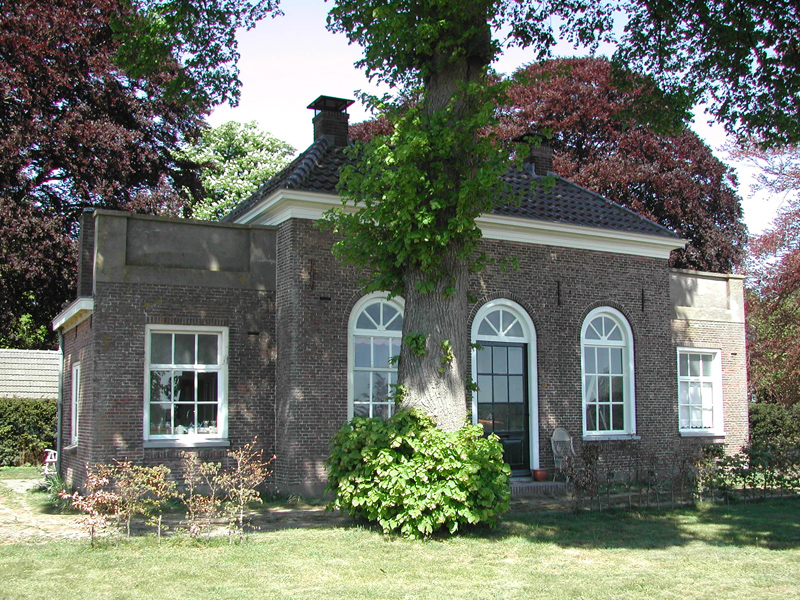 Poortgebouw van de begraafplaats, Twelloseweg 2