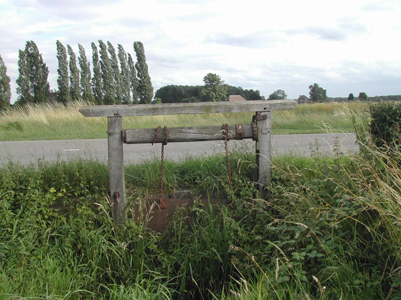 Sluisje, Kadijk, bij Zeedijk 3A