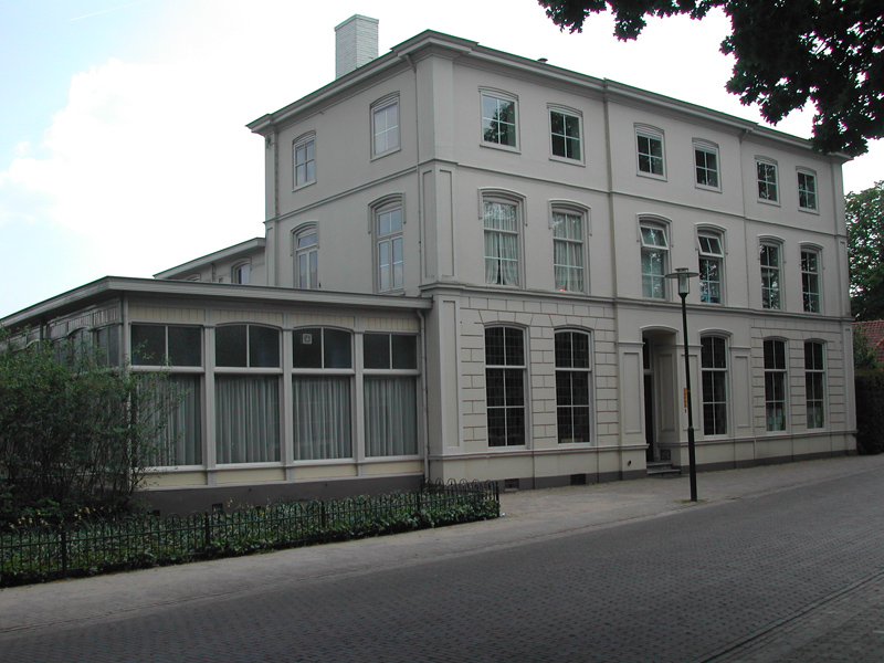Hof ten Dale, Dorpsstraat 3-11