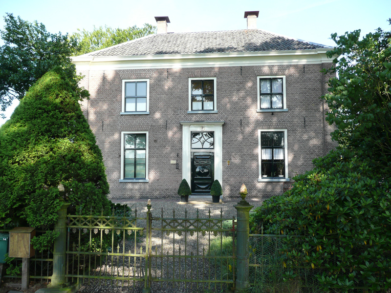 St. Joseph, Deventerweg 12A-14