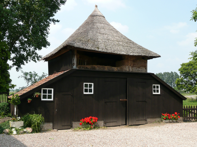 4-roedige steltenberg, Grotenhuisweg 62